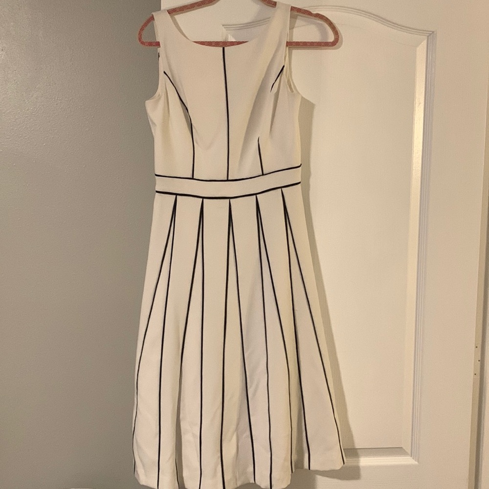 White House Black Market Dress Size 2